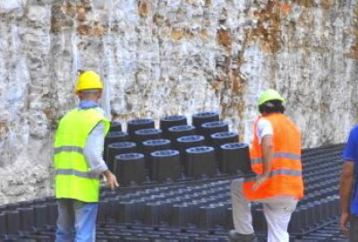 Neben dem effektiven Regenwasser- und Hochwassermanagement lieferte Drainpanel weitere Vorteile, die für diese  riesige und geschäftige Baustelle entscheidend waren