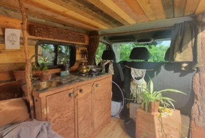 Benjis Bus Basis - Campervanausbau, Tinyhouses, Roomdesign