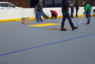 Inline-Hockey in Potsdam mit Bodensystem Typ MULTISPORT in der Farbe Silbergrau
