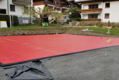 Installation Sportboden EXPO-sport am Apartmenthaus Haus Piesendorf im Salzburger Land