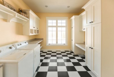 Küchenboden mit PVC Bodenfliesen schwimmend verlegt