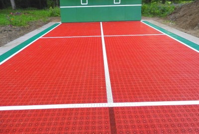 SV Trelde-Kakenstorf mit neuer Tenniswand und Allwetter-Tennis-Boden-Belag