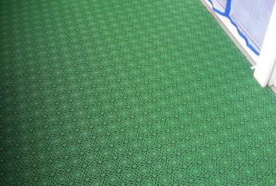 Balkon Bodenbelag Grasgrün Bodenfliesen wetterfester UV-beständiger PP Kunststoff mit Klick Fliesen System