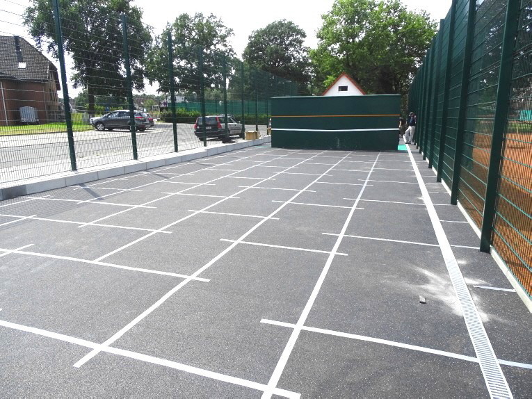 Planum Abdeckung aus Gummimatten für Tennis-Allwetterplatz